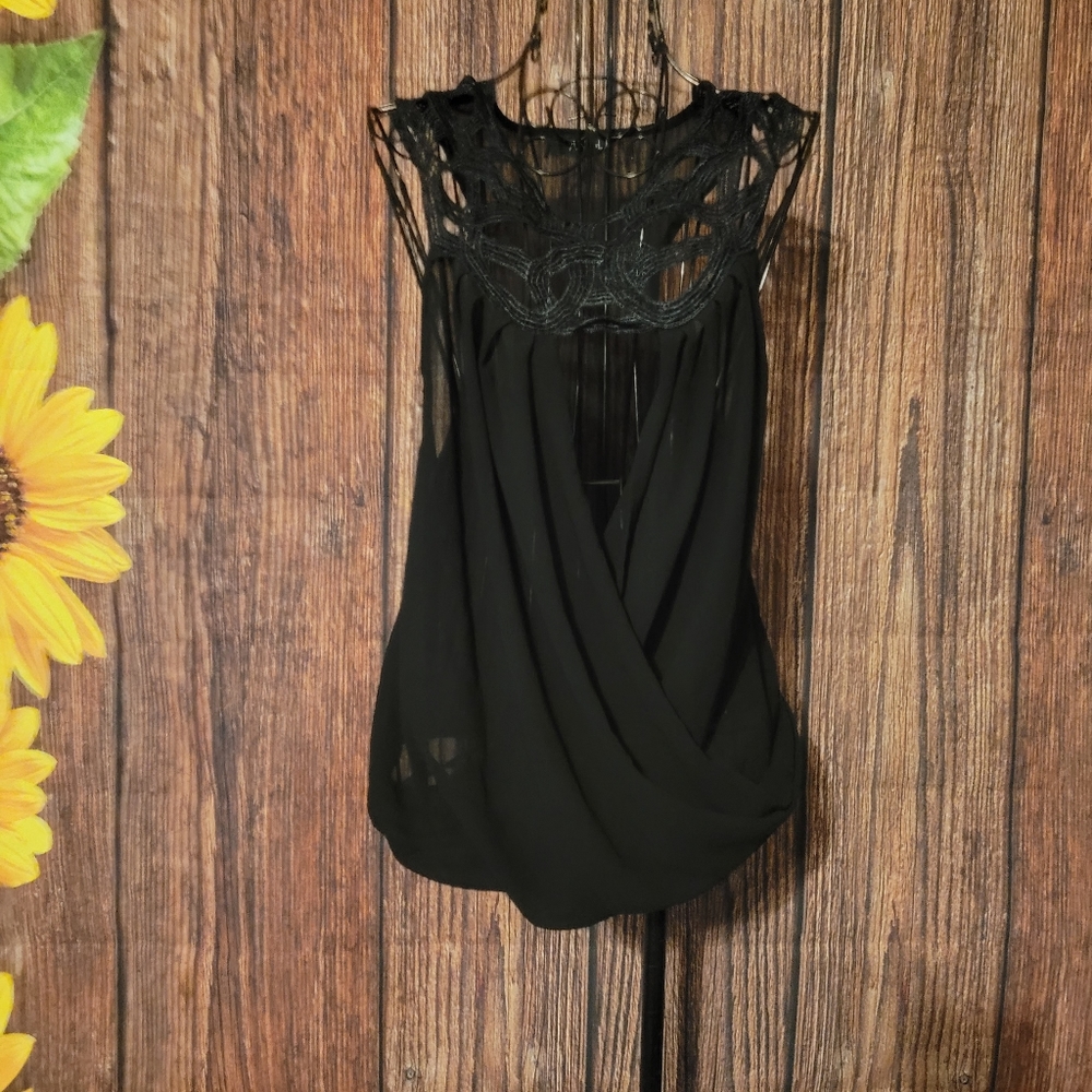 Angl Peekaboo Front Sleeveless  Blouse